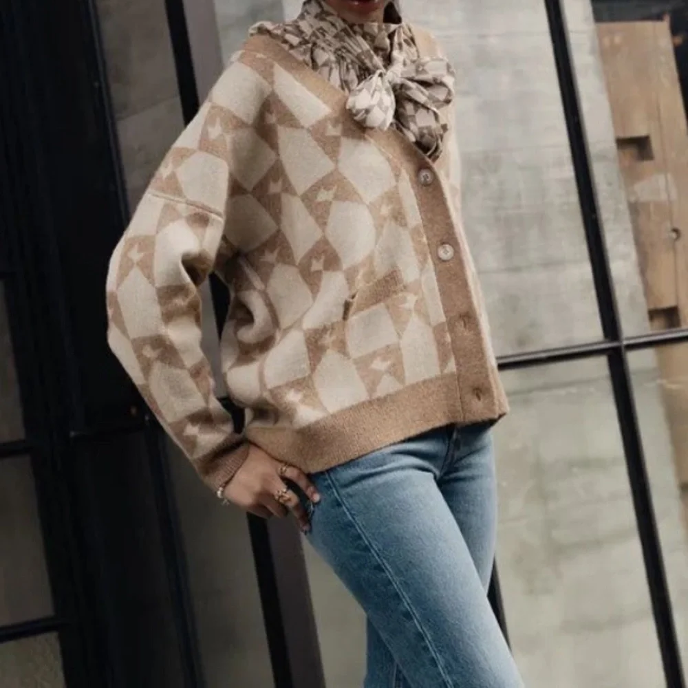 JODIFL Geometric Patterned Cardigan | Tan/Brown/White | L - Picture 15 of 15